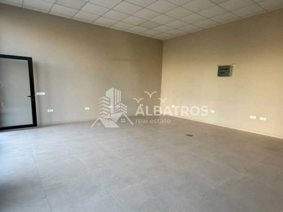 Izdavanje: Poslovni prostor 40 m² – Bar — fotografija 3