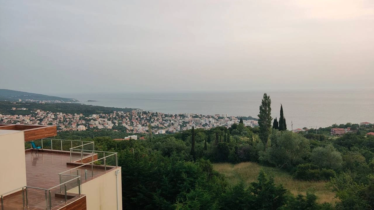 Kuca-sa-bastom-u-Dobroj-Vodi-Bar-3 Kuća 320 m² – Dobra Voda, Bar — fotografija 4