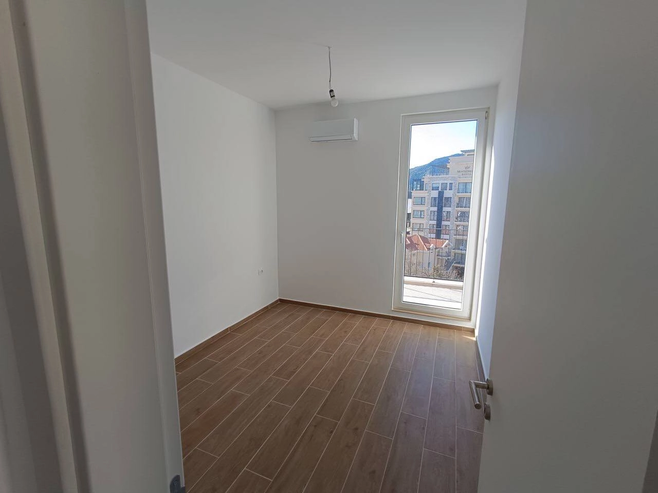 Dvosoban-stan-s-pogledom-na-more-Becici-Budva-3 Dvosoban stan 76 m² – Bečići, Budva — fotografija 4