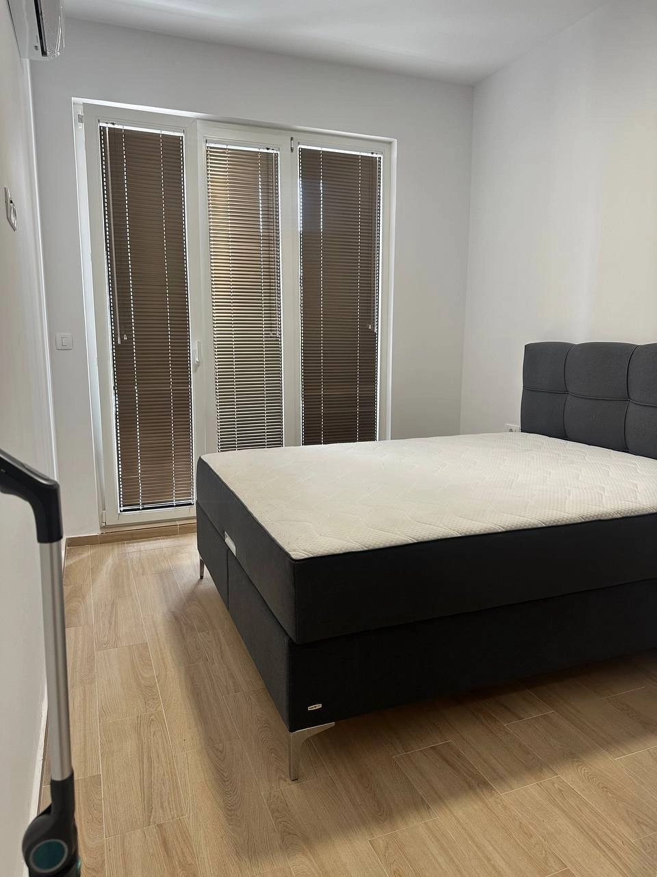Trosoban-stan-sa-terasom-i-pogledom-na-more-Becici-Budva-4 Trosoban stan 103 m² – Bečići, Budva — fotografija 5