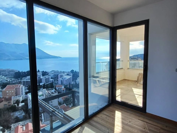 Trosoban stan 92 m² – Bečići, Budva — fotografija 2