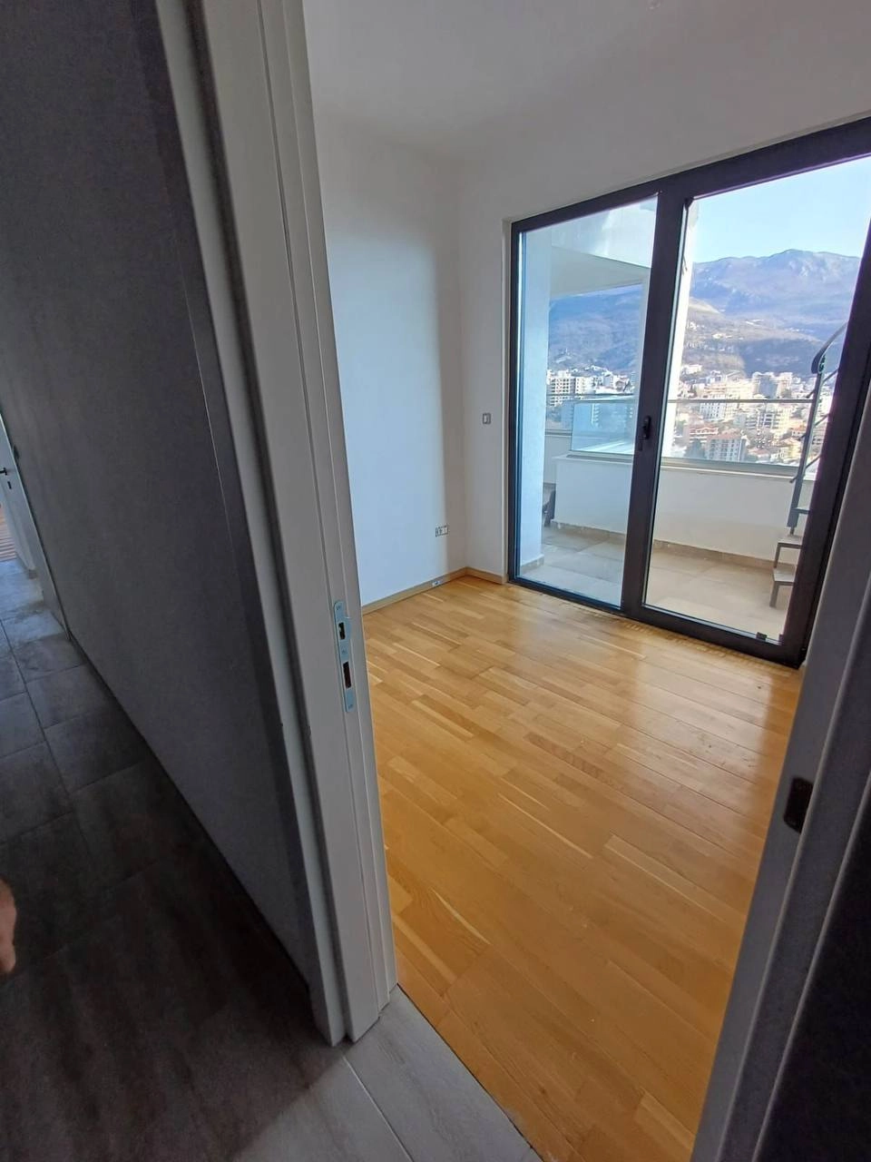Trosoban-stan-sa-pogledom-na-more-Becici-Budva-5 Trosoban stan 92 m² – Bečići, Budva — fotografija 6