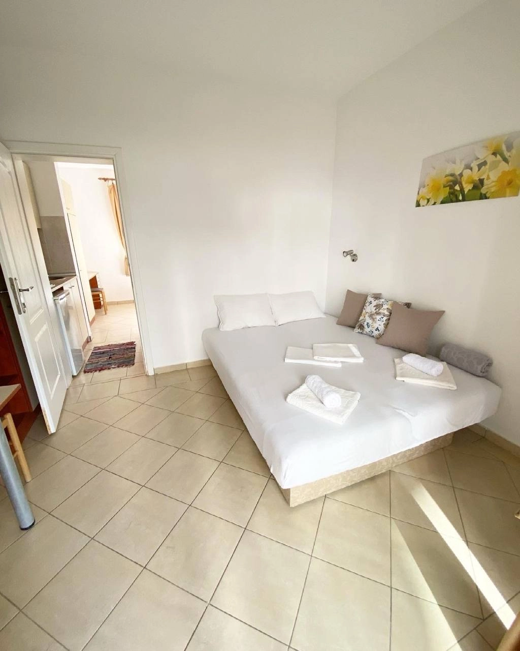 Mini-hotel-sa-pogledom-na-more-Dobra-Voda-Bar-5 Hotel 220 m² – Dobra Voda, Bar — fotografija 6