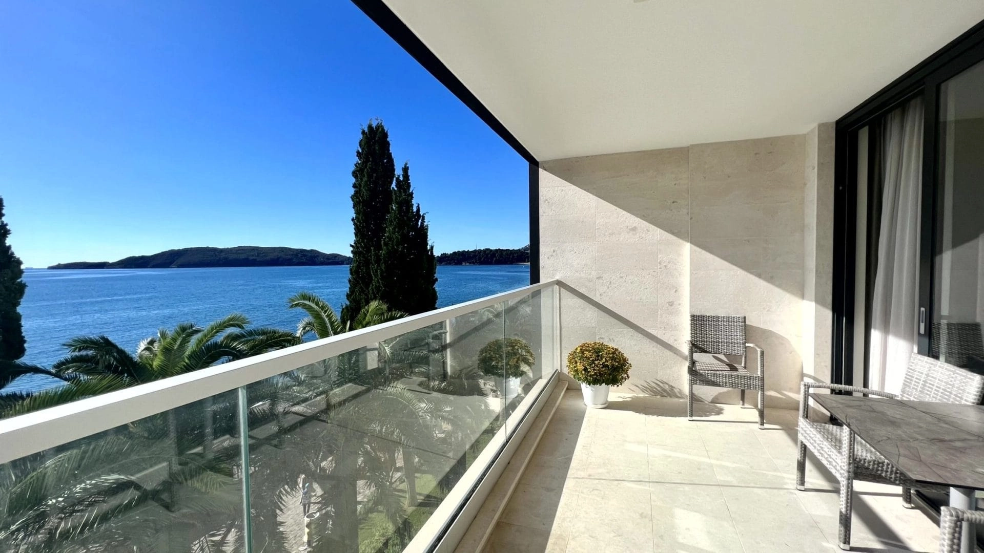 Dvosoban-stan-u-kompleksu-SunRaf-Rafailovici-Budva-2 Dvosoban stan 107 m² – Rafailovići, Budva — fotografija 3