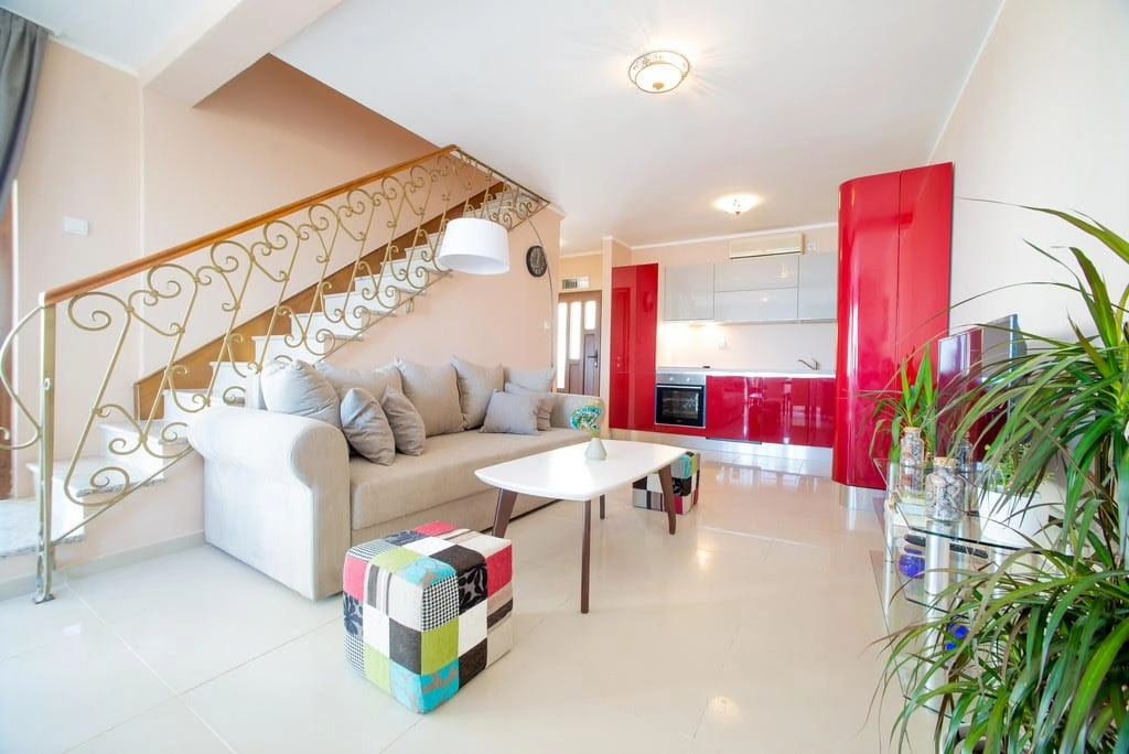 Kuca-sa-bazenom-i-pogledom-na-more-Krimovica-Kotor-6 Kuća 150 m² – Krimovica, Kotor — fotografija 7