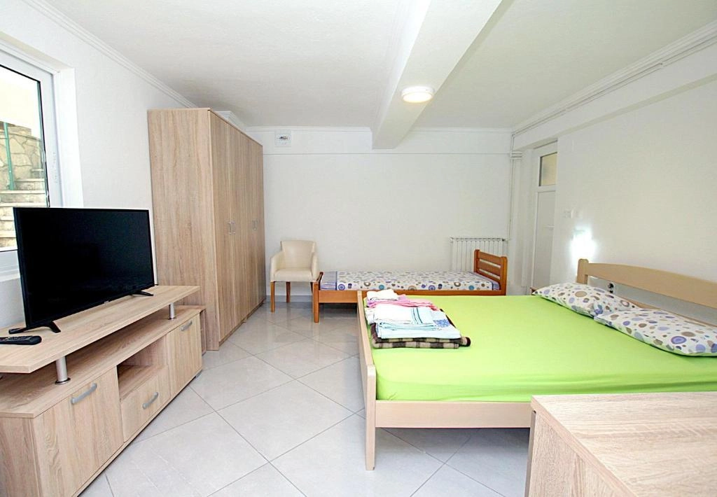 Kuca-sa-bazenom-u-Rezevicima-Budva-7 Kuća 174 m² – Reževići, Budva — fotografija 8