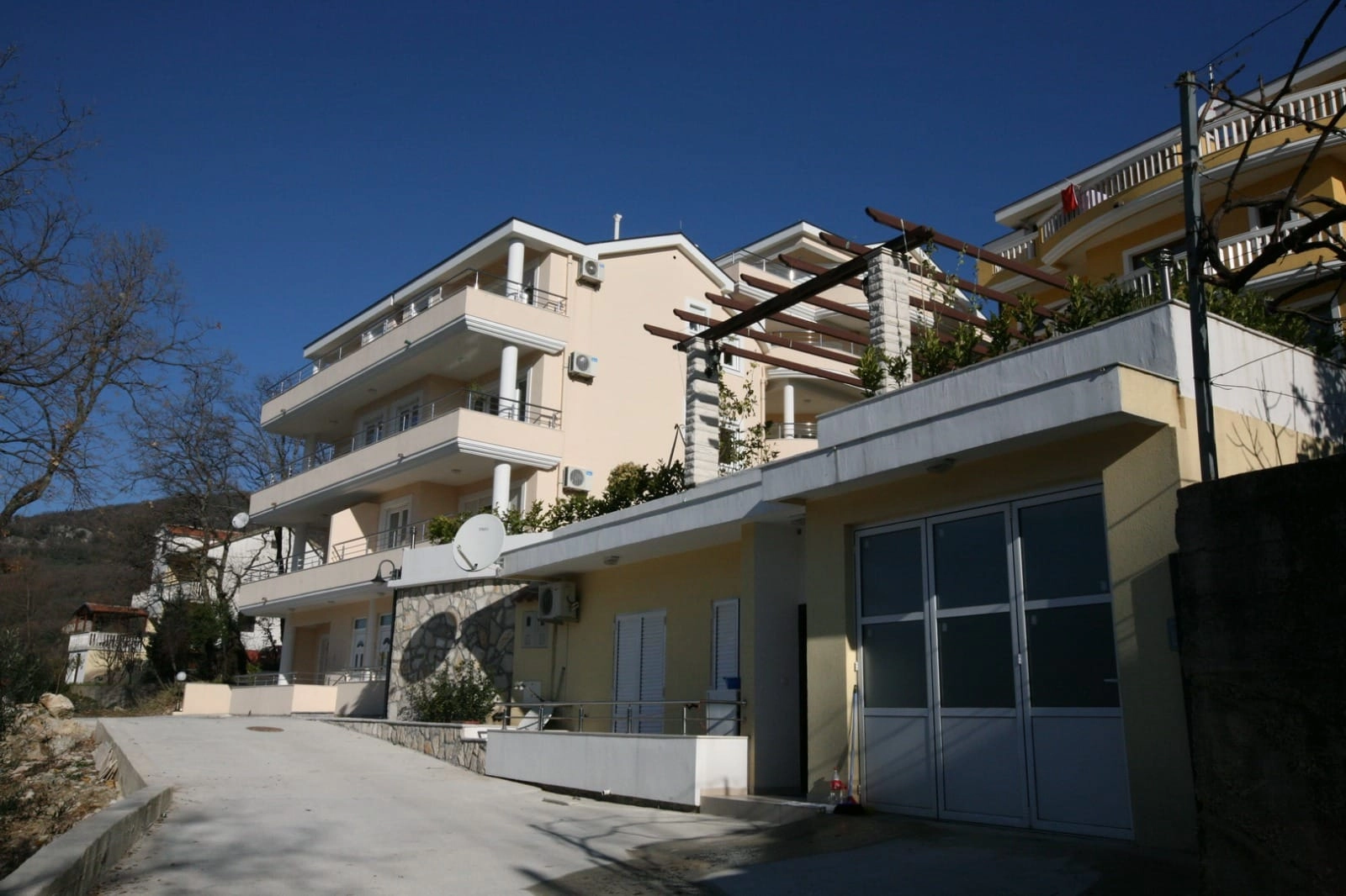 Dvosoban-stan-s-terasom-i-pogledom-Herceg-Novi Dvosoban stan s terasom i pogledom