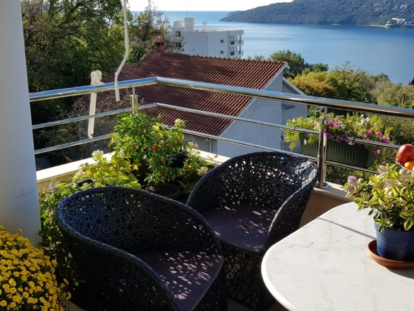 Dvosoban stan 112 m² – Herceg Novi — fotografija 2