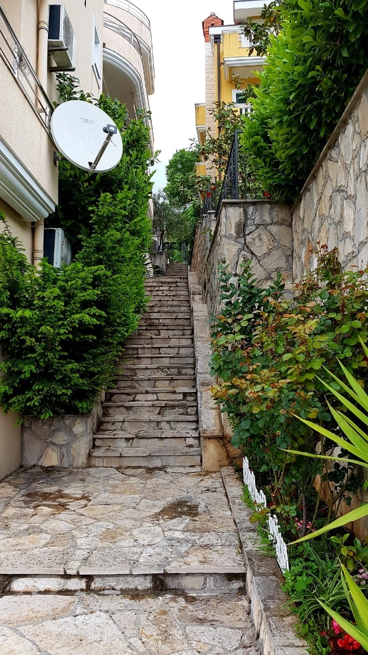 Dvosoban-stan-s-terasom-i-pogledom-Herceg-Novi-8 Dvosoban stan 112 m² – Herceg Novi — fotografija 9