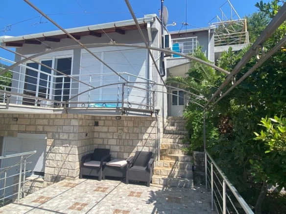 Kuća 110 m² – Donja Lastva, Tivat — fotografija 2