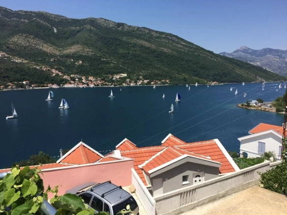 Kuća 110 m² – Donja Lastva, Tivat — fotografija 4
