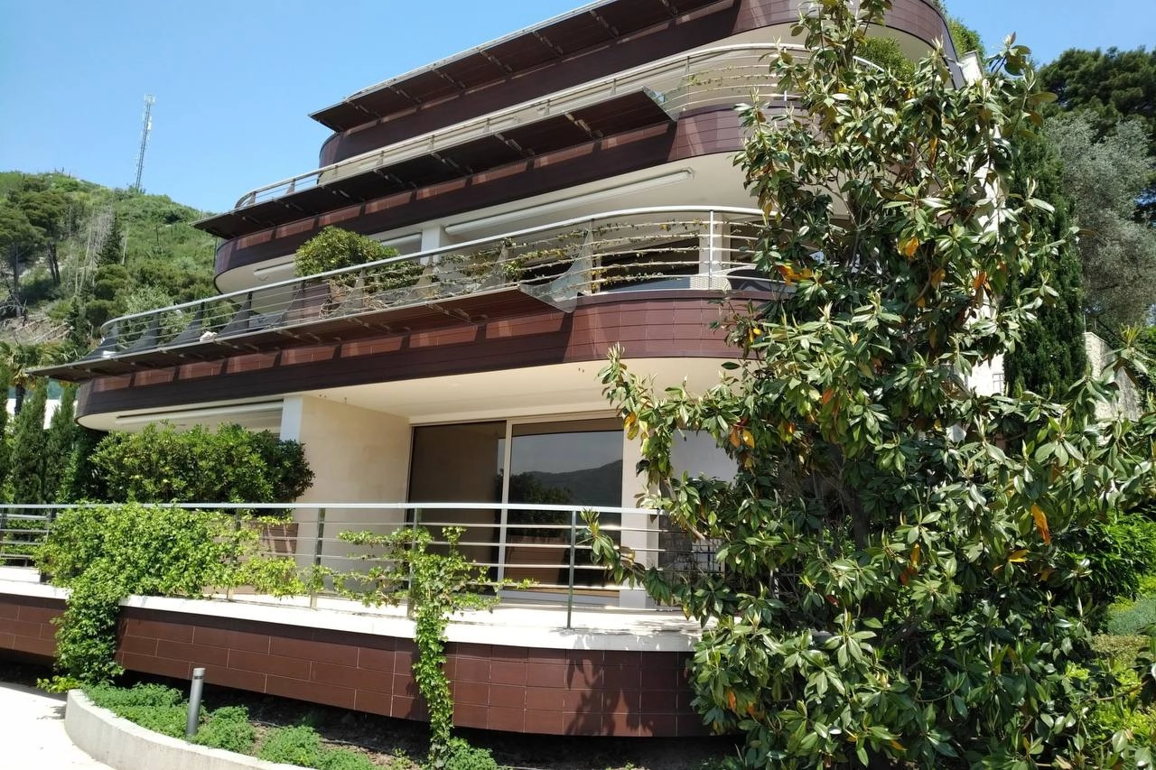Trosoban-stan-u-kompleksu-Dukley-Gardens-Budva Trosoban stan u kompleksu Dukley Gardens