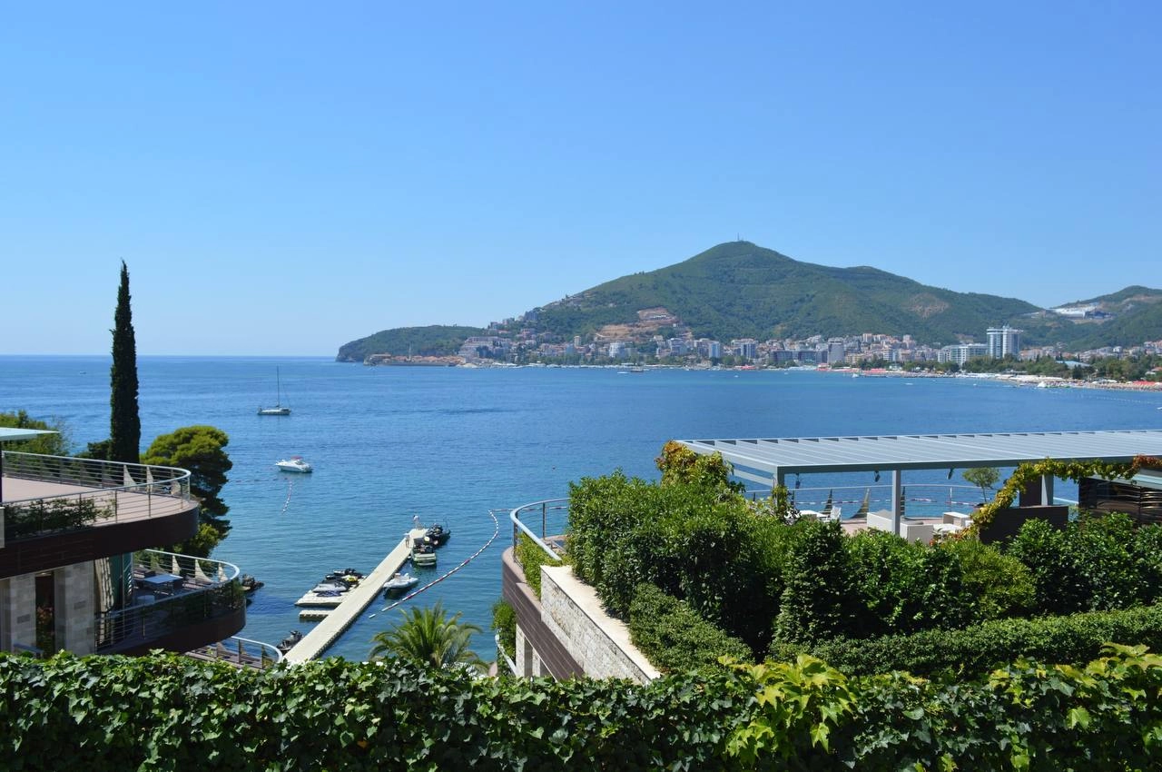 Trosoban-stan-u-kompleksu-Dukley-Gardens-Budva-2 Trosoban stan 167 m² – Budva — fotografija 3