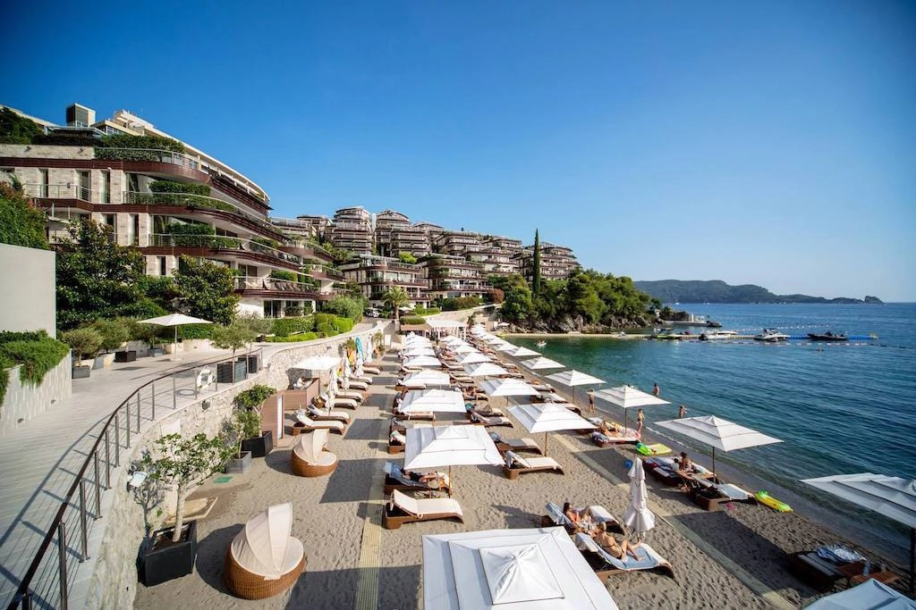 Trosoban-stan-u-kompleksu-Dukley-Gardens-Budva-3 Trosoban stan 167 m² – Budva — fotografija 4