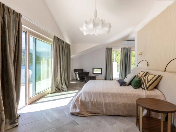 Kuća 423 m² – Lepetane, Tivat — fotografija 8