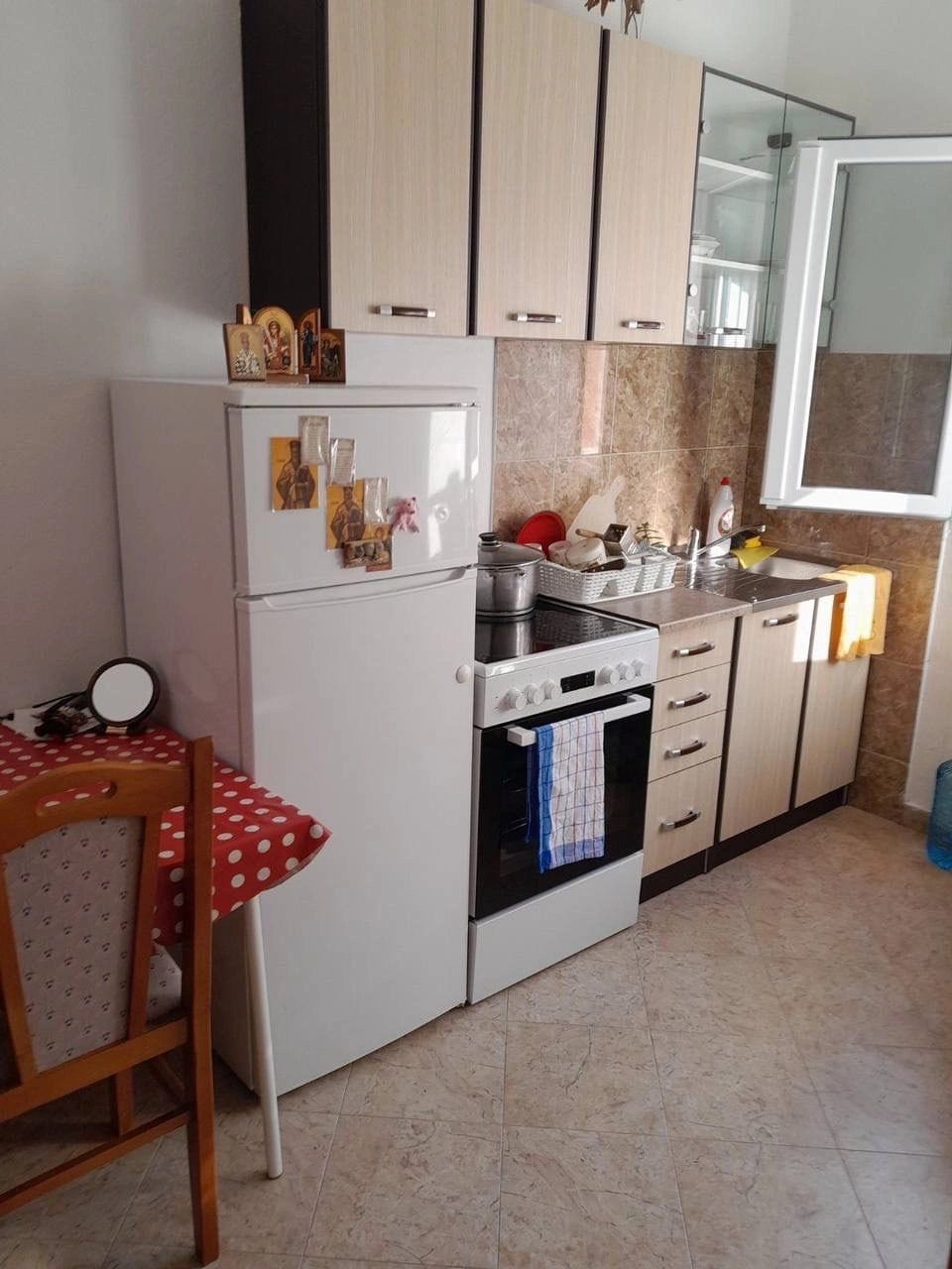 Kuca-sa-pet-stanova-u-Susnju-Bar-3 Kuća 220 m² – Šušanj, Bar — fotografija 4