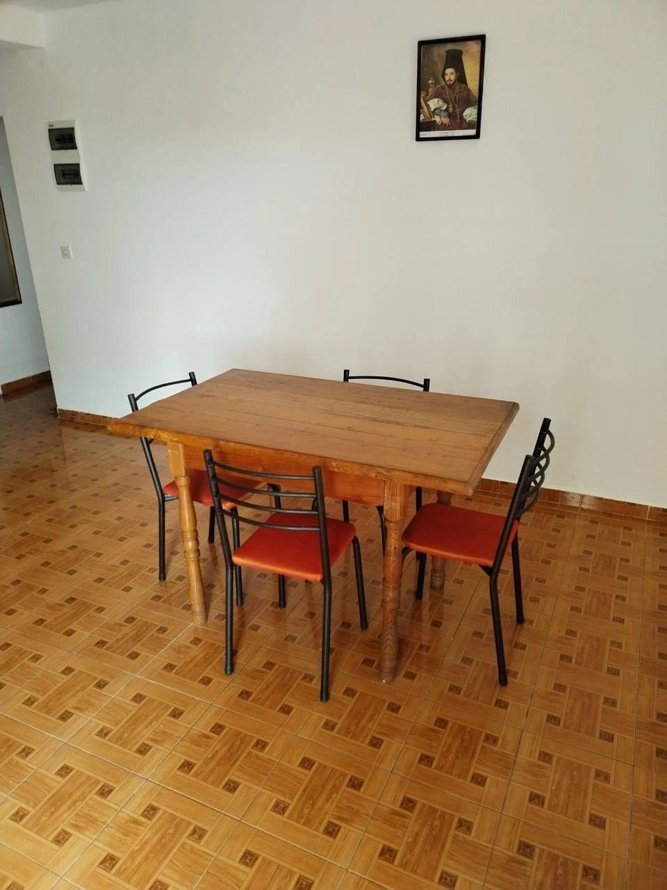 Kuca-sa-pet-stanova-u-Susnju-Bar-5 Kuća 220 m² – Šušanj, Bar — fotografija 6