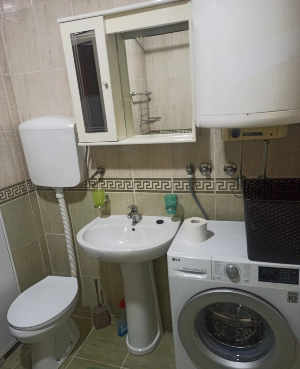 Trosoban-stan-u-Makedonskom-naselju-Bar-8 Trosoban stan 101 m² – Makedonsko naselje, Bar — fotografija 9