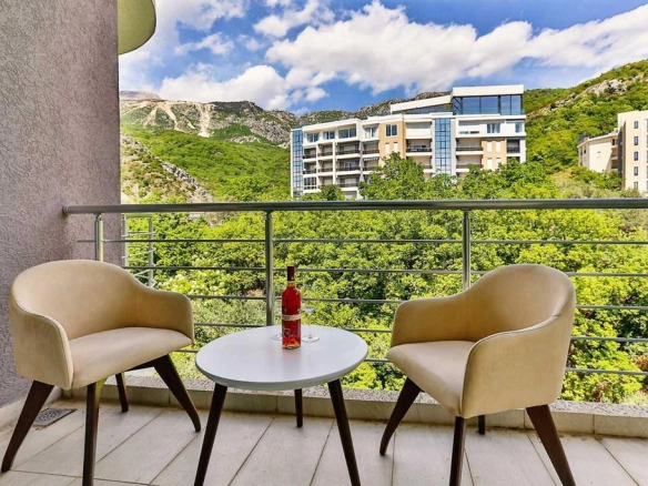 Dvosoban stan 90 m² – Rafailovići, Budva — fotografija 2
