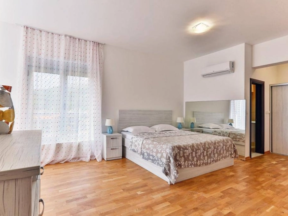 Dvosoban stan 90 m² – Rafailovići, Budva — fotografija 6