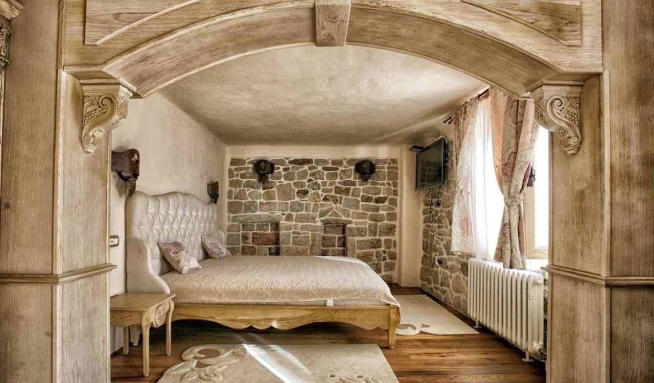 Kamena-kuca-sa-bazenom-i-pogledom-na-more-Skocidjevojka-Budva-6 Kuća 256 m² – Skočiđevojka, Budva — fotografija 7