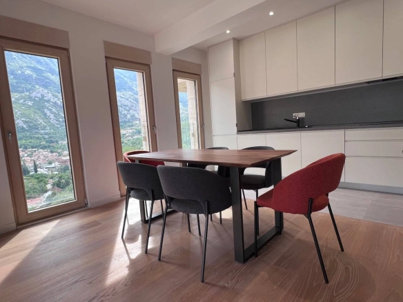 Dvosoban stan 136 m² – Stari Grad Kotor, Kotor — fotografija 4