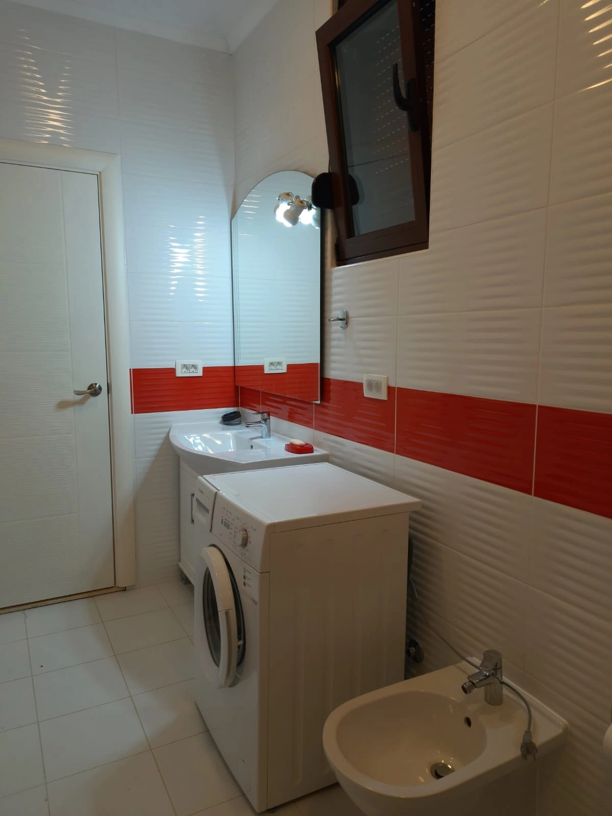 Kuca-sa-bazenom-i-dvoristem-u-Susnju-Bar-9 Kuća 184 m² – Šušanj, Bar — fotografija 10