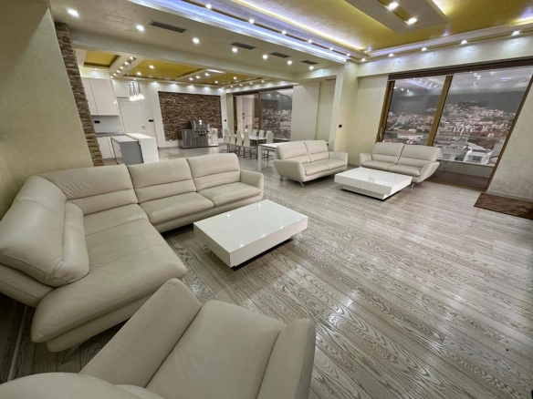 Dvosoban stan 158 m² – Budva — fotografija 3