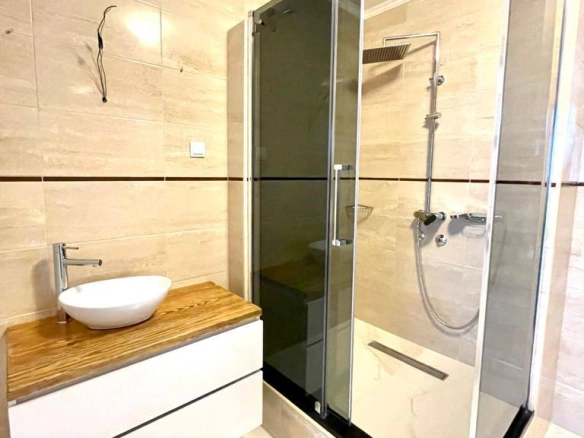 Trosoban stan 241 m² – Dobra Voda, Bar — fotografija 10