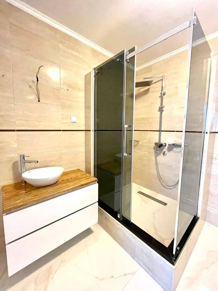 Penthaus-sa-terasom-i-pogledom-na-more-Dobra-Voda-Bar-9 Trosoban stan 241 m² – Dobra Voda, Bar — fotografija 10