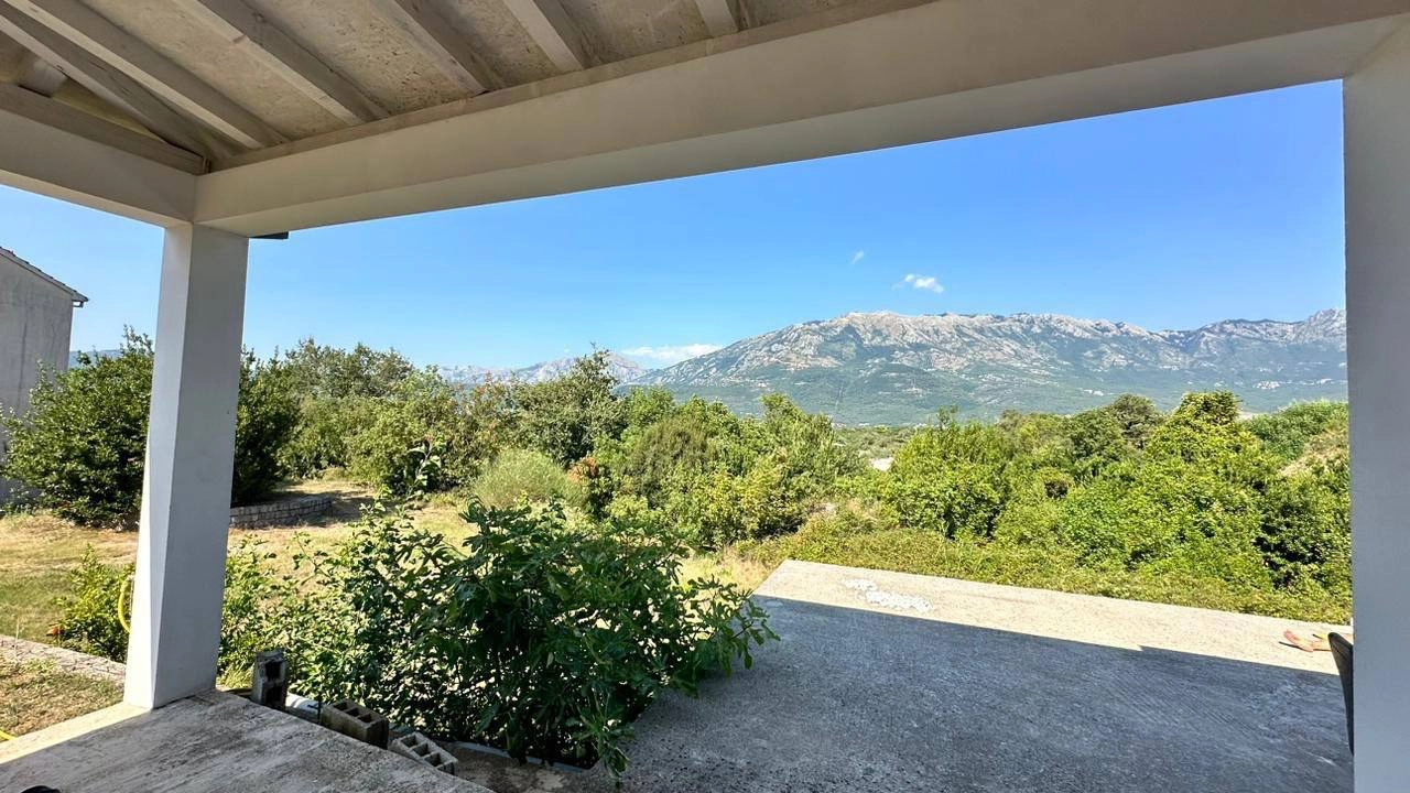 Dvospratna-kuca-s-placom-u-Vranovicima-Kotor-1 Kuća 121 m² – Kotor — fotografija 2