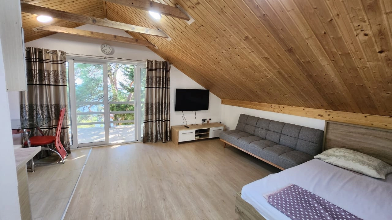 Dvospratna-kuca-sa-pogledom-na-more-Susanj-Bar-8 Kuća 100 m² – Šušanj, Bar — fotografija 9