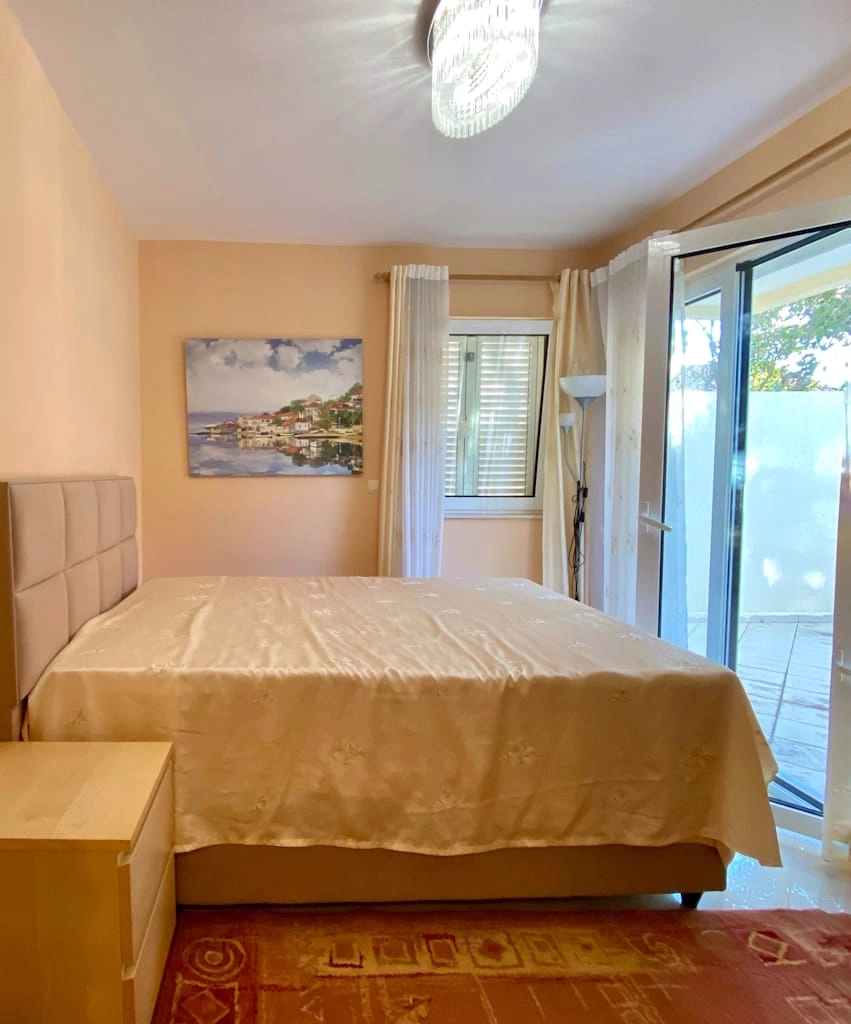 Jednosoban-stan-sa-privatnim-dvoristem-Becici-Budva-8 Jednosoban stan 53 m² – Bečići, Budva — fotografija 9