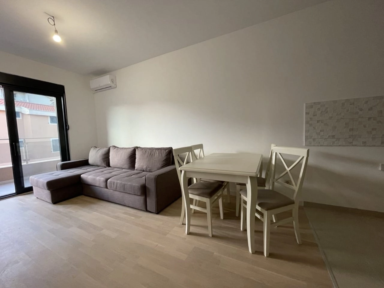 Dvosoban-stan-u-novogradnji-pored-HDL-a-Budva-5 Dvosoban stan 53 m² – Budva — fotografija 6