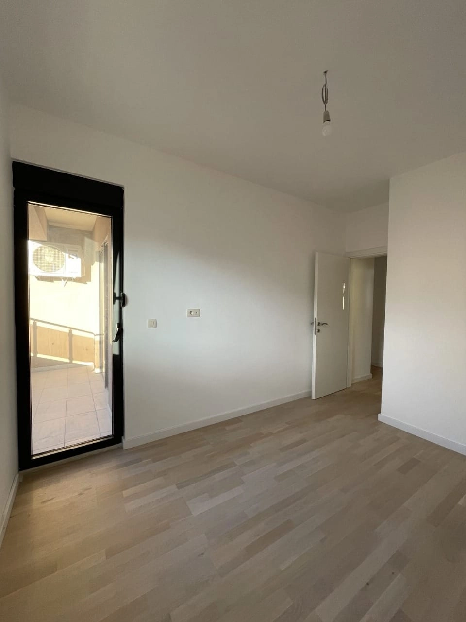 Dvosoban-stan-u-novogradnji-pored-HDL-a-Budva-8 Dvosoban stan 53 m² – Budva — fotografija 9