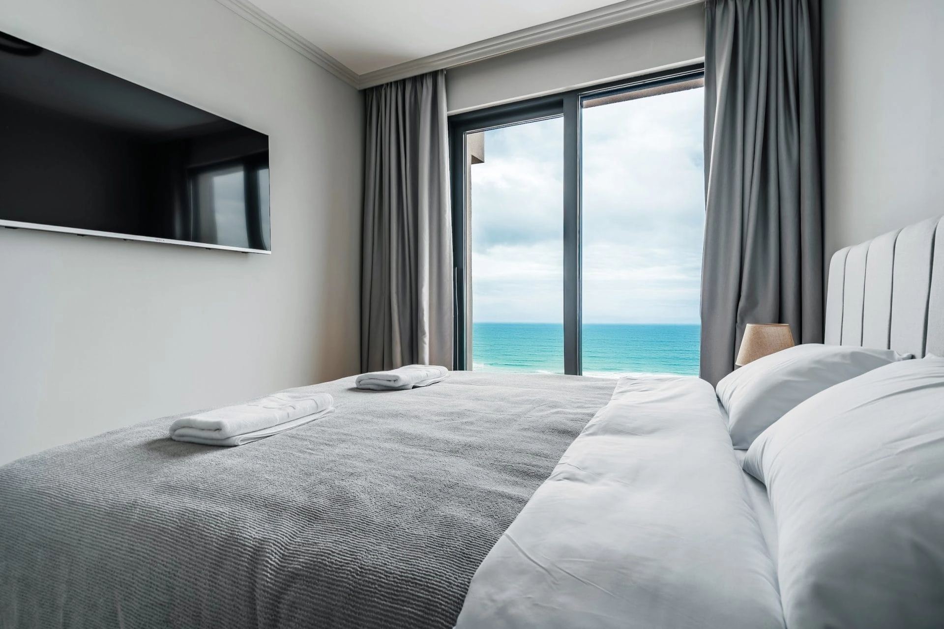 Kuca-sa-bazenom-i-pogledom-na-more-Blizikuce-Budva-5 Kuća 220 m² – Blizikuće, Budva — fotografija 6