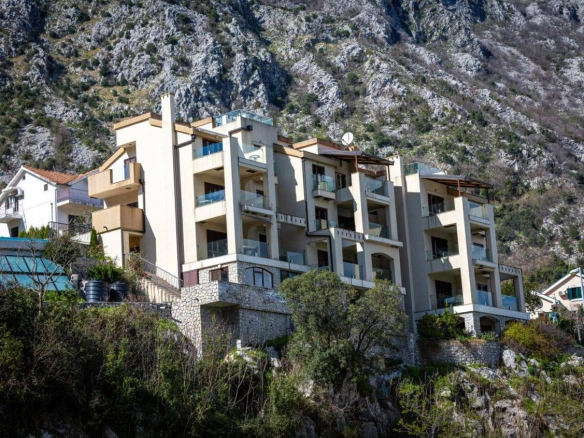 Apart-hotel sa bazenom u Morinju