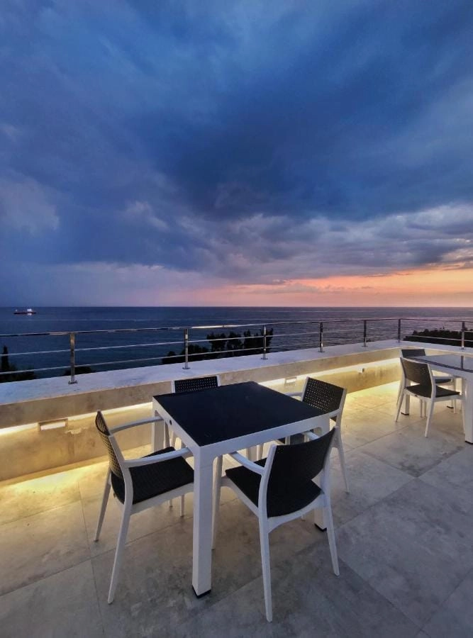 Hotel-na-prvoj-liniji-mora-Susanj-Bar-3 Hotel 735 m² – Šušanj, Bar — fotografija 4