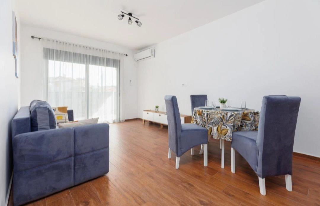 Dvosoban-stan-sa-terasom-u-Dobroj-Vodi-Bar-1 Dvosoban stan 67 m² – Dobra Voda, Bar — fotografija 2