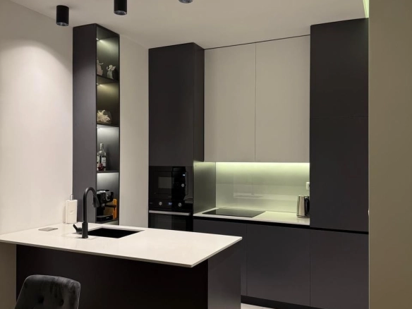 Dvosoban stan 78 m² – Bar — fotografija 4