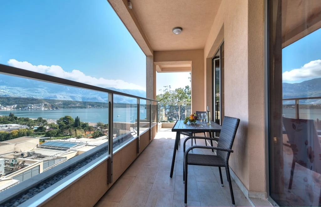 Dvosoban-stan-u-Harmonia-Apart-Hotelu-Budva-3 Dvosoban stan 71 m² – Budva — fotografija 4