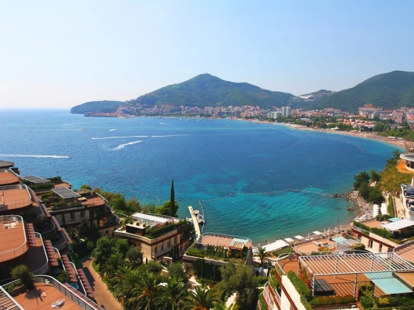 Trosoban stan 104 m² – Budva — fotografija 3