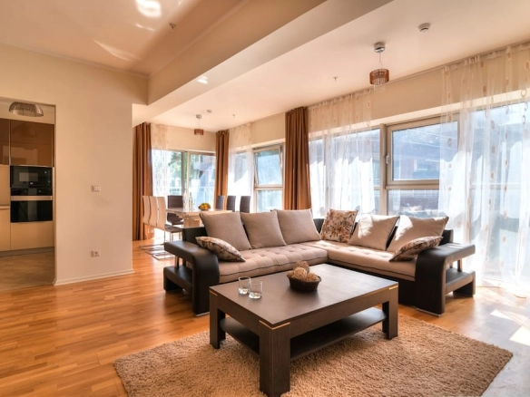 Trosoban stan 104 m² – Budva — fotografija 4
