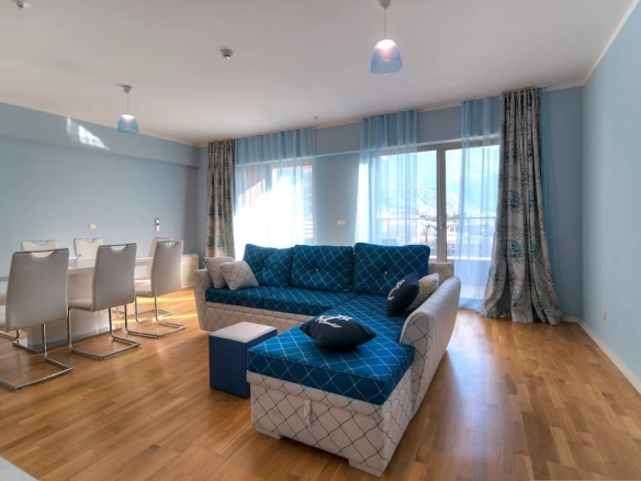 Trosoban stan 104 m² – Budva — fotografija 8