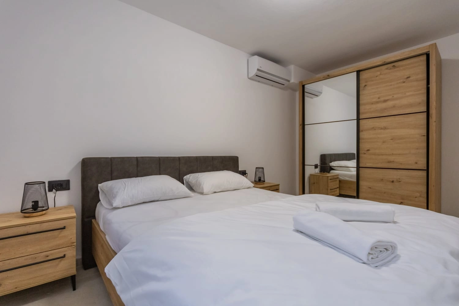 Kuca-sa-bazenom-i-pogledom-na-more-Markovici-Budva-8 Kuća 300 m² – Markovići, Budva — fotografija 9