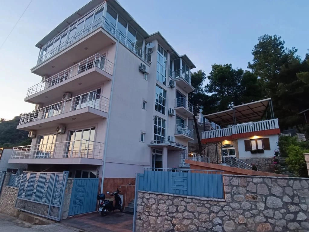 Hotel-sa-apartmanima-u-borovoj-sumi-Susanj-Bar-1 Hotel 811 m² – Šušanj, Bar — fotografija 2