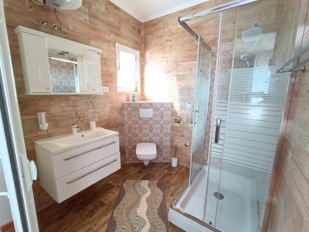 Hotel-sa-apartmanima-u-borovoj-sumi-Susanj-Bar-9 Hotel 811 m² – Šušanj, Bar — fotografija 10