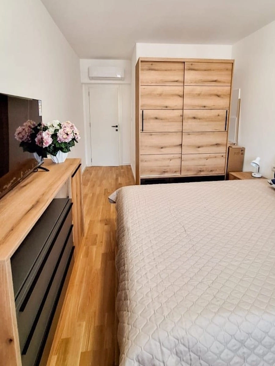 Trosoban-stan-sa-terasom-i-pogledom-na-more-Bar-8 Trosoban stan 92 m² – Šušanj, Bar — fotografija 9