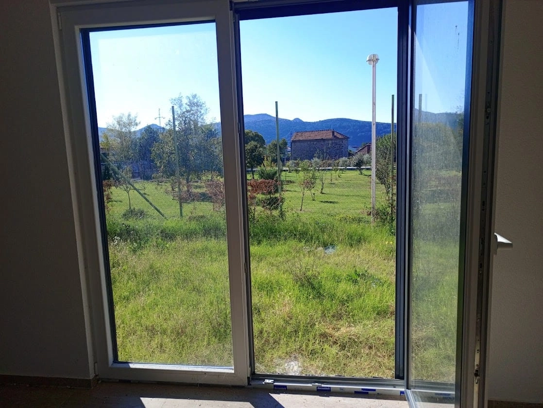 Nova-dvospratna-kuca-sa-dvoristem-u-Polju-Bar-4 Kuća 142 m² – Polje, Bar — fotografija 5