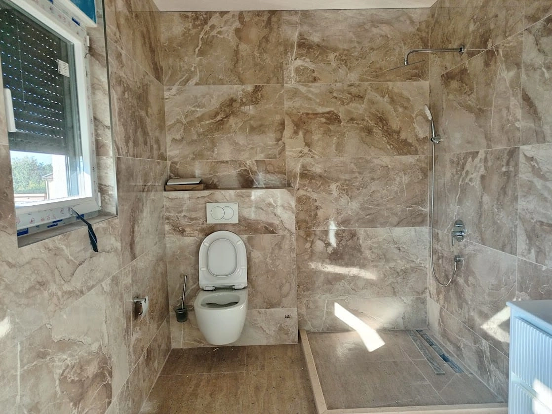 Nova-dvospratna-kuca-sa-dvoristem-u-Polju-Bar-9 Kuća 142 m² – Polje, Bar — fotografija 10